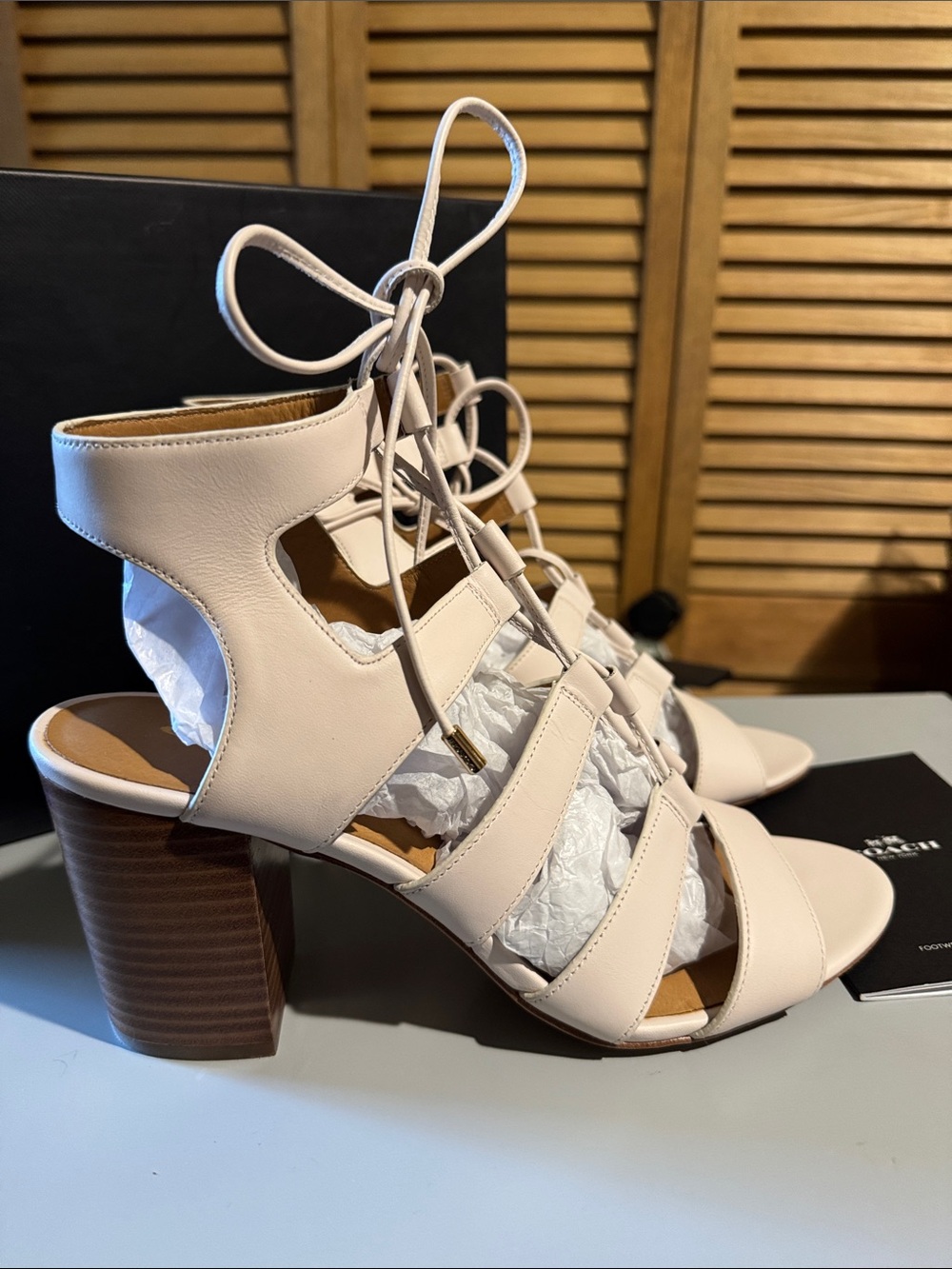 NIB coach semi mate sandals size 9. - Picture 2 of 6